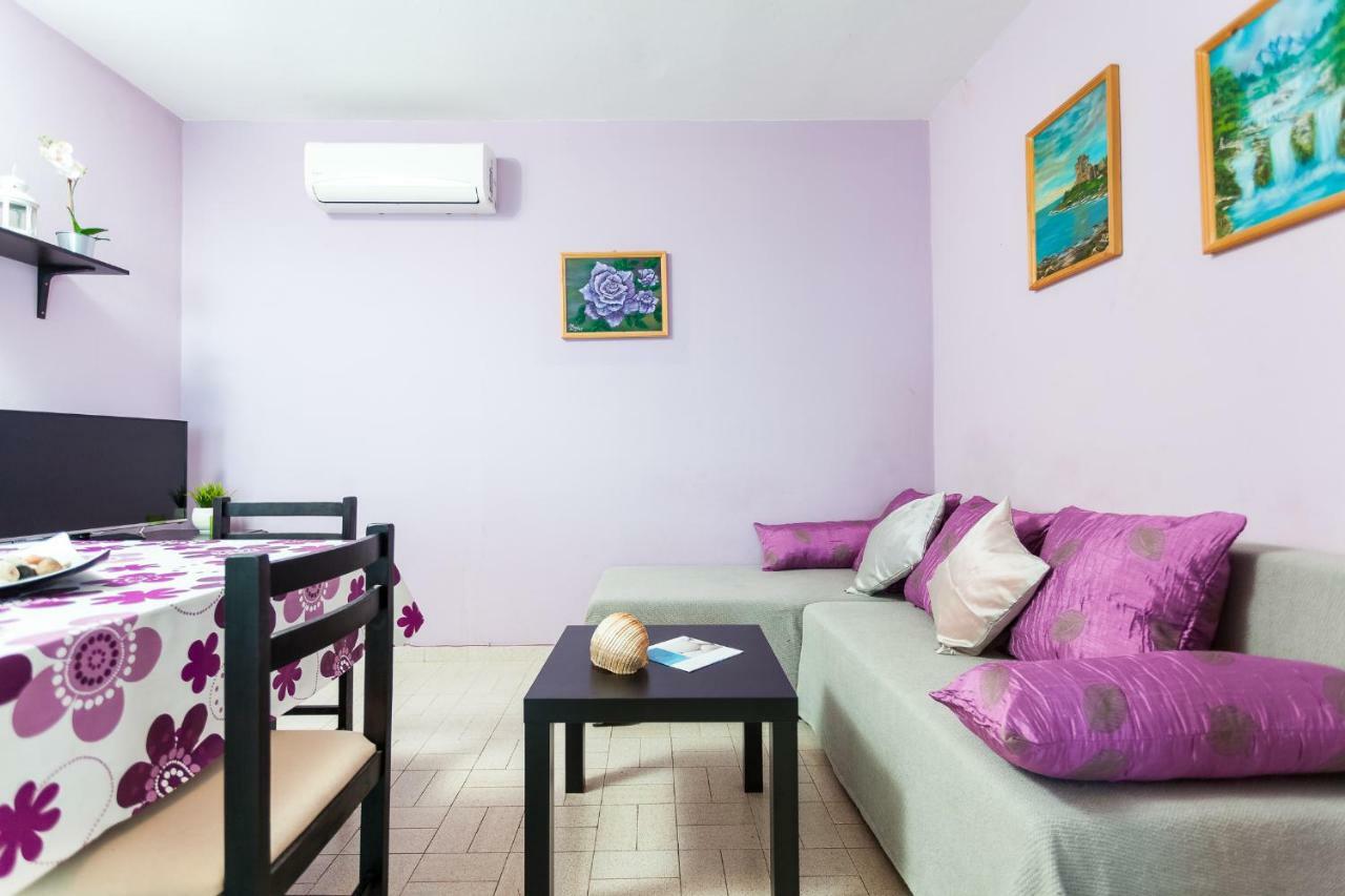 Apartments Dajna Vela Luka Esterno foto