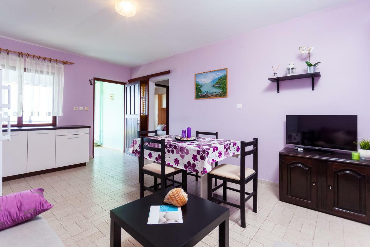 Apartments Dajna Vela Luka Esterno foto